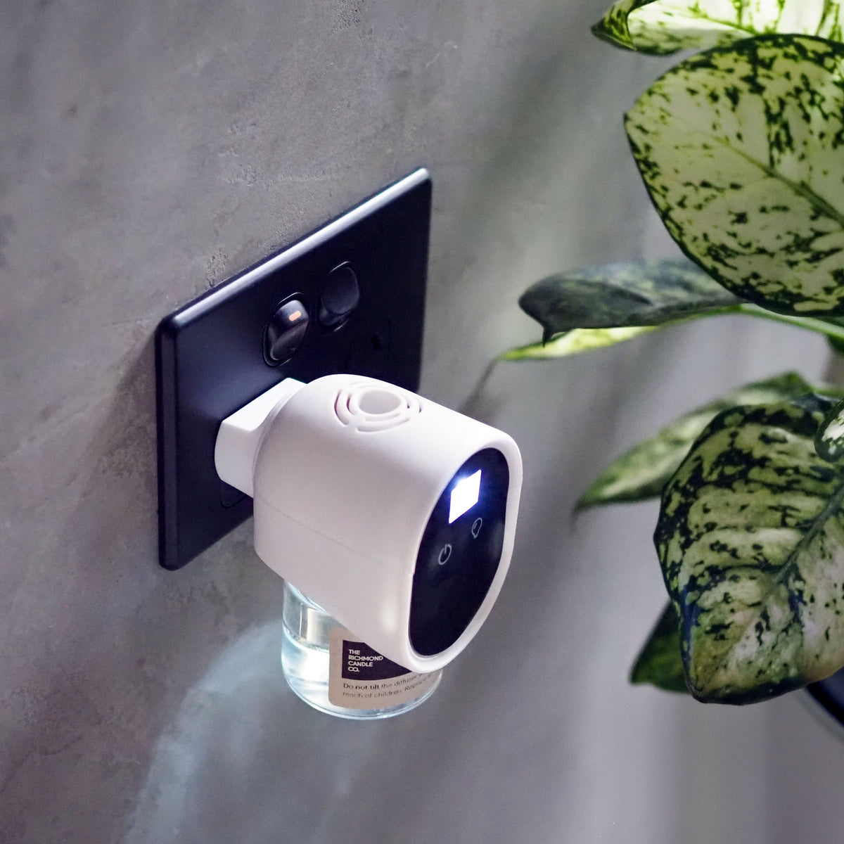 Plug-in Diffuser | 100% Australian Made Fragrances | Smart Daily Timer